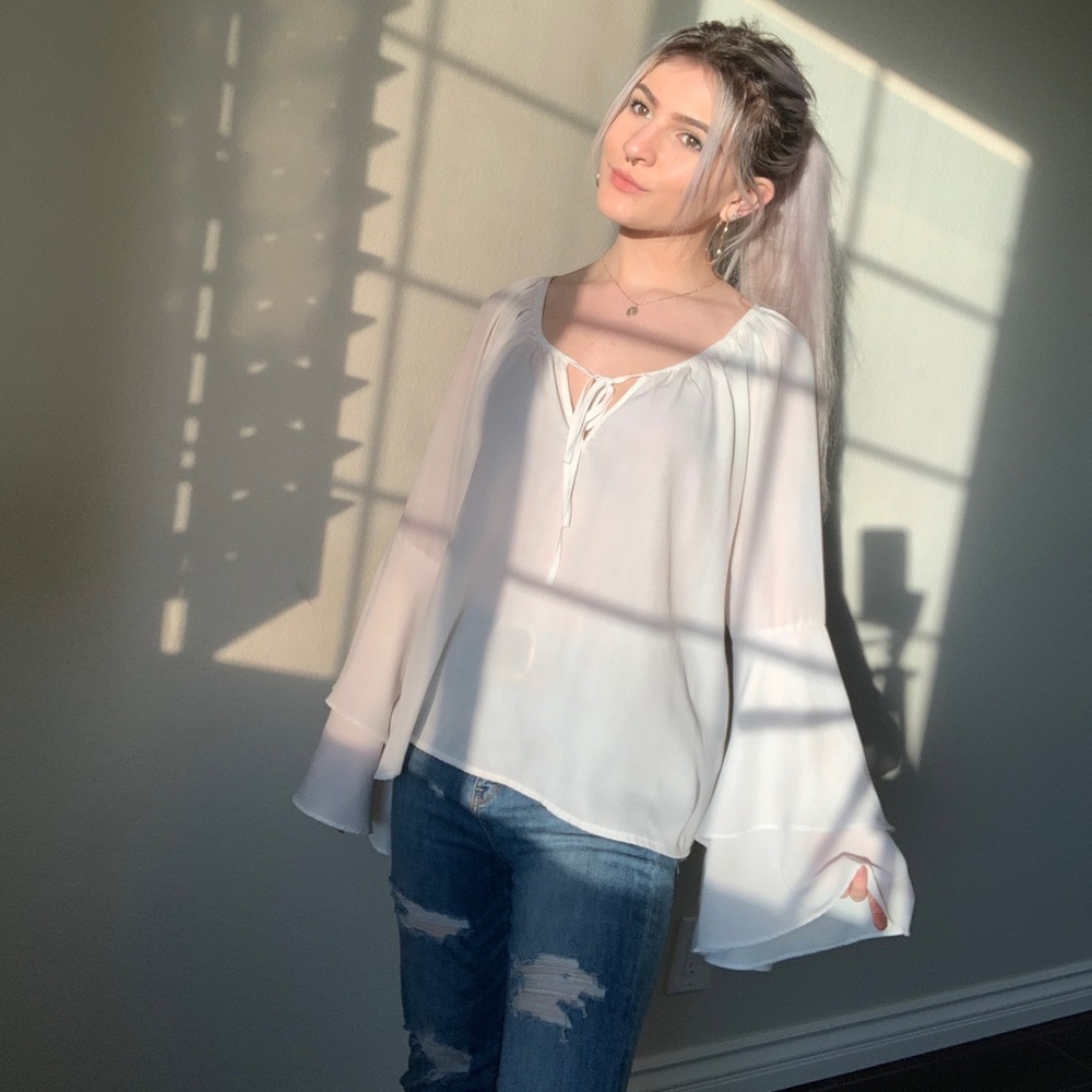 Long sleeved blouse